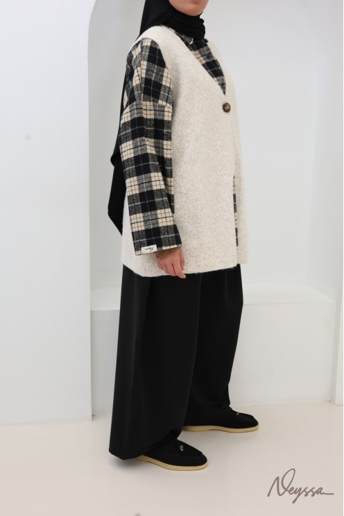 Beige, sleeveless, V-neck, wool-effect knit cardigan