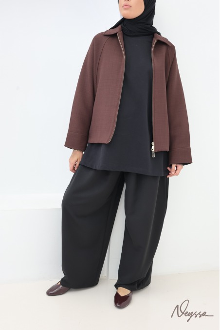 Women's Loose-Fitting Blazer with a Tailored Look and Zipper Closure