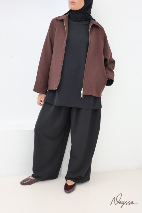 Women's Loose-Fitting Blazer with a Tailored Look and Zipper Closure
