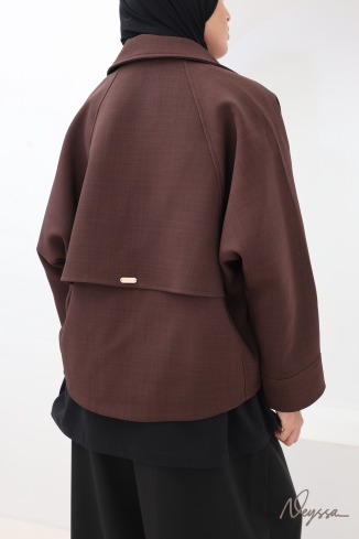 Women's Loose-Fitting Blazer with a Tailored Look and Zipper Closure
