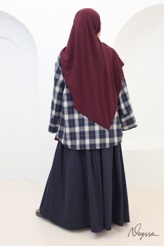 Neyssa Oversized Checkered Lumberjack-Style Shirt 2