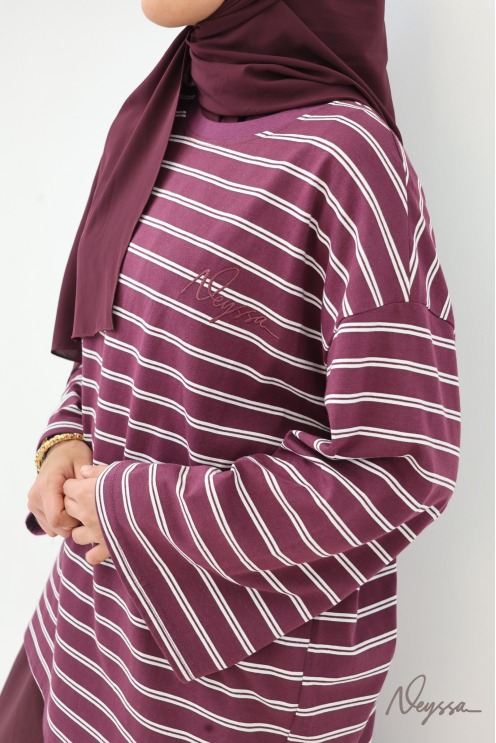 Hijab Oberteil: Streifenshirt Bordeaux / weiße Streifen | Neyssa