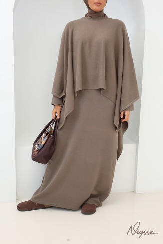 Robe pull longue et poncho taupe femme voilée | Neyssa