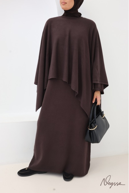 Robe pull longue et poncho chocolat femme voilée | Neyssa