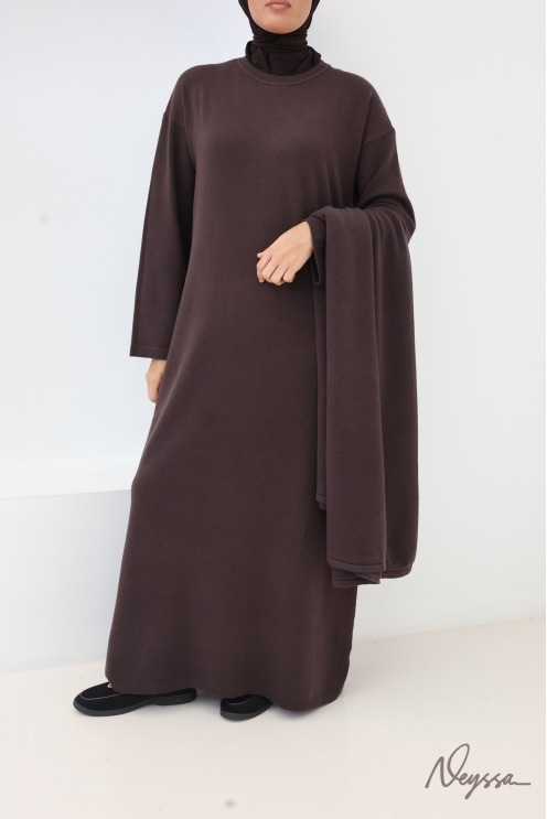 Robe pull longue et poncho chocolat femme voilée | Neyssa