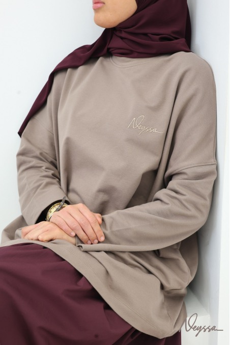 Hijab Sportbekleidung: Shirt Taupe halblang | Neyssa