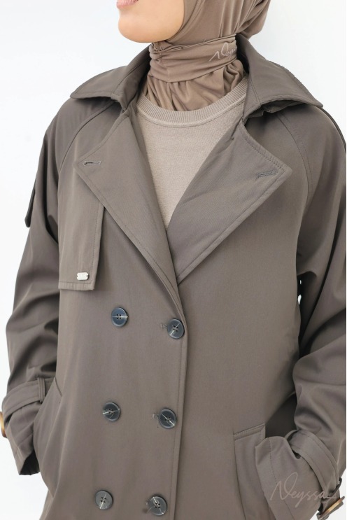 Trench long à capuche chocolat femme voilée | Neyssa