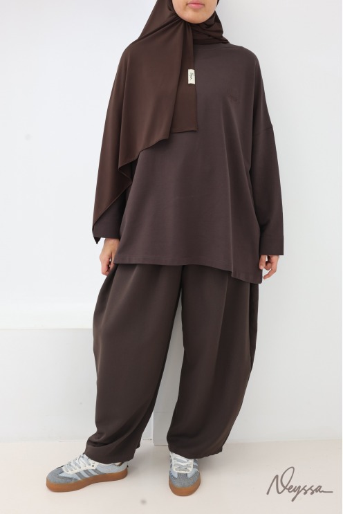 T-shirt chocolat mi-long femme hijabi pour le sport | Neyssa