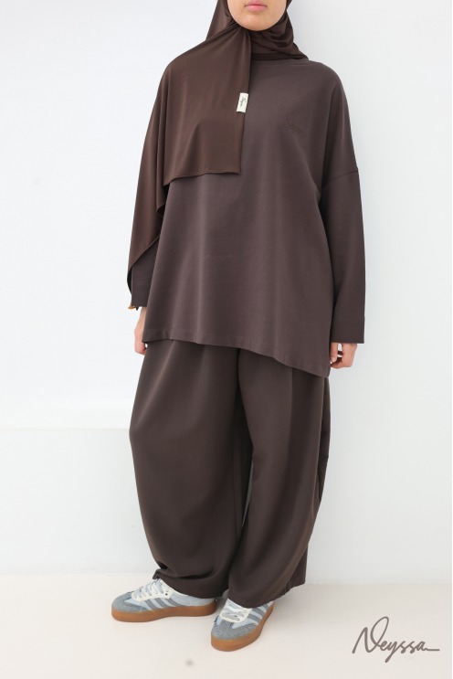 T-shirt chocolat mi-long femme hijabi pour le sport | Neyssa