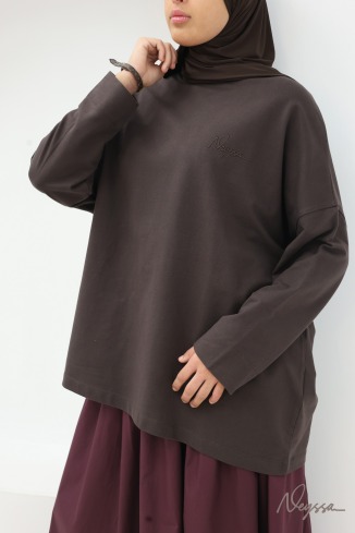 T-shirt chocolat mi-long femme hijabi pour le sport | Neyssa 2
