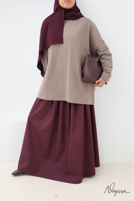 Long flared cotton skirt for women who wear hijabs