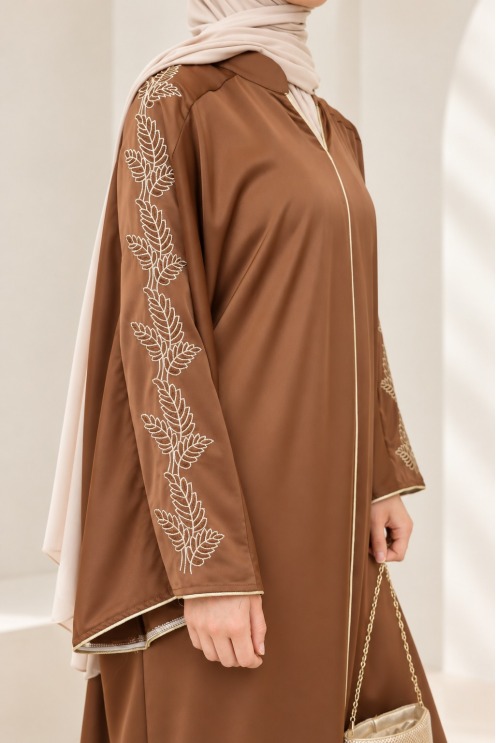 Women's abaya with embroidery on sleeves, elegant outfit for Eid