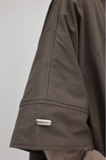 Langes Cape mit Kapuze Schokoladenbraun: Hijab Mantel | Neyssa