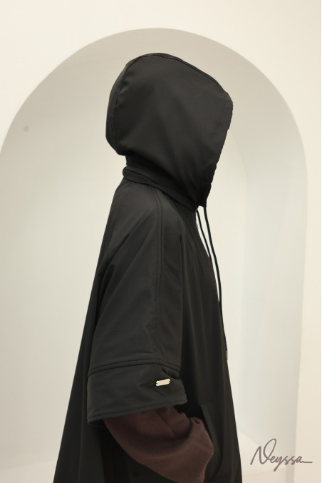 Cape longue à capuche noire femme voilée | Neyssa