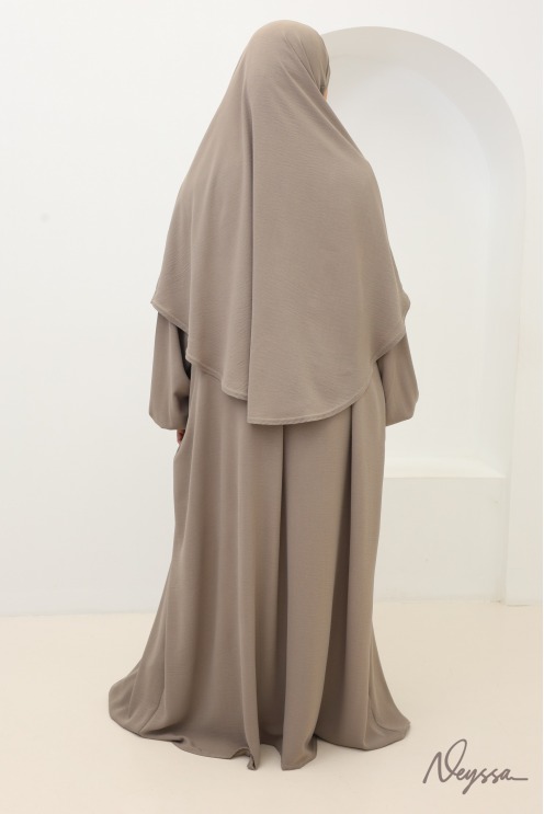 Ensemble abaya khimar Tawaf Taupe pour la Omra | Neyssa