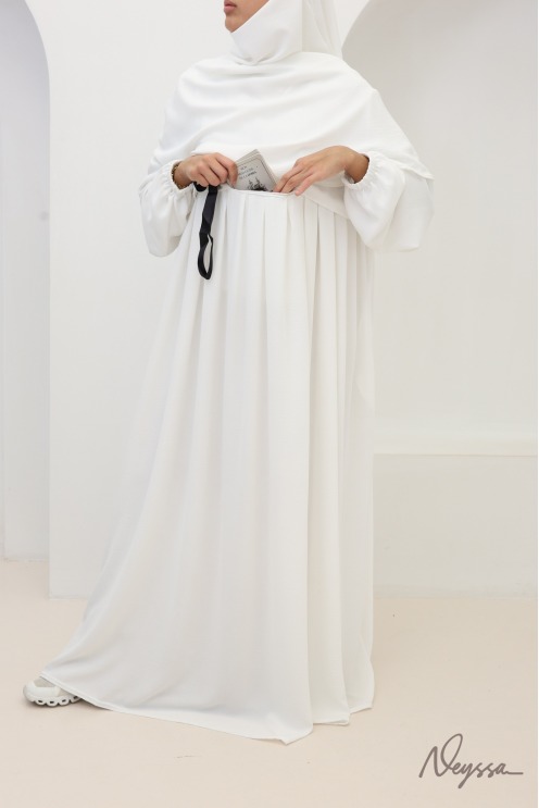 Ensemble abaya khimar Tawaf Ivoire pour la Omra | Neyssa