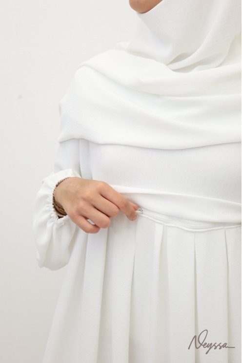 Tawaf Khimar Abaya Set Ivory for Umrah | Neyssa