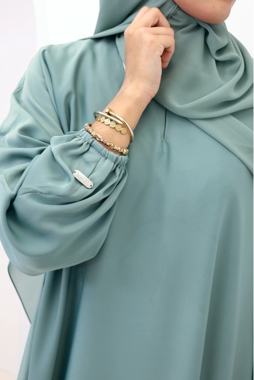 Satin Dubai Abaya Salma Mintgrün | Neyssa