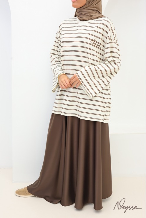 Brown satin flared maxi skirt with belt