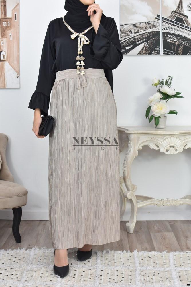 glossy skirt with a trendy pleated Turkish crepe skirt