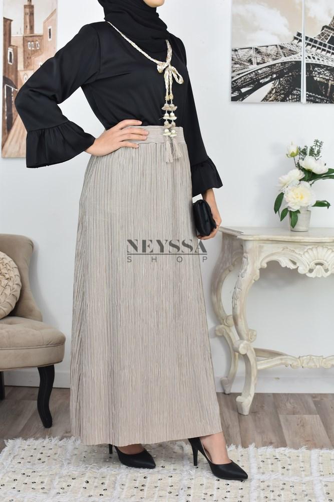 glossy skirt with a trendy pleated Turkish crepe skirt