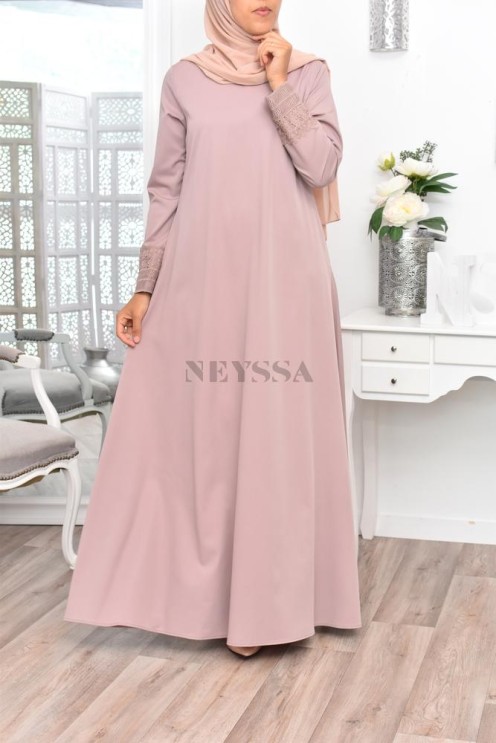 Superbe abaya islamique manches dentelle sans artifice casual