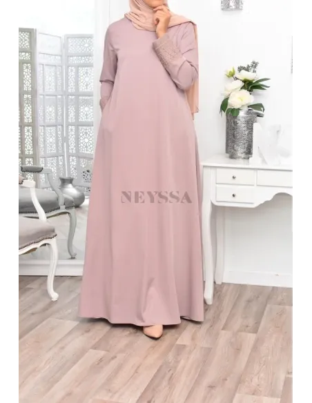 Superbe abaya islamique manches dentelle sans artifice casual