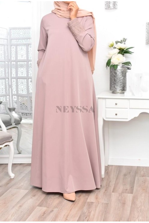 Superbe abaya islamique manches dentelle sans artifice casual