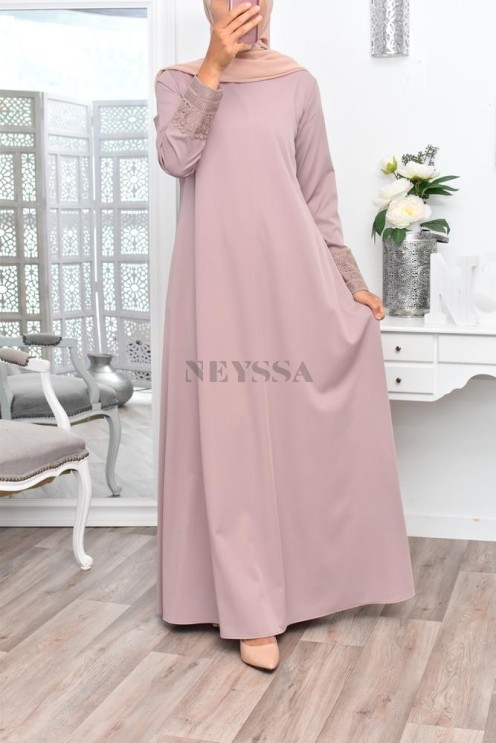 Superbe abaya islamique manches dentelle sans artifice casual