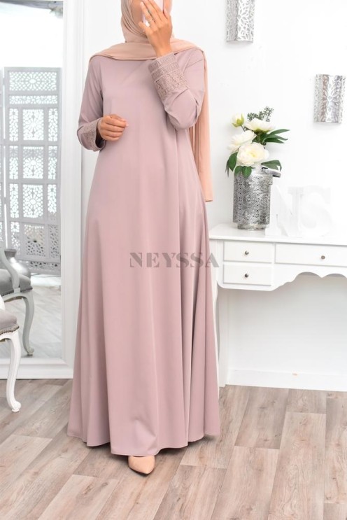 Superbe abaya islamique manches dentelle sans artifice casual