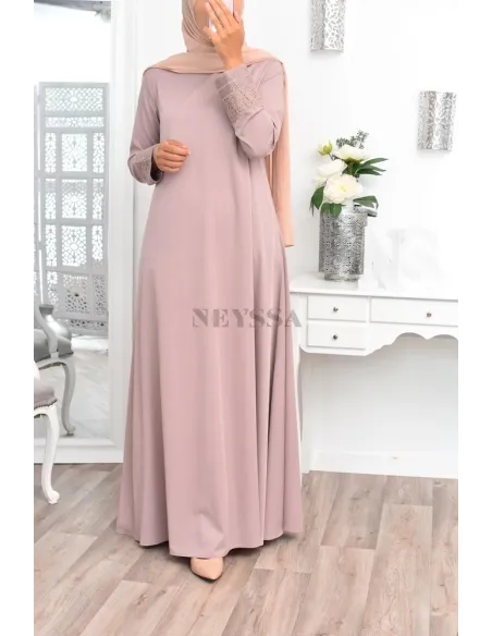 Superbe abaya islamique manches dentelle sans artifice casual