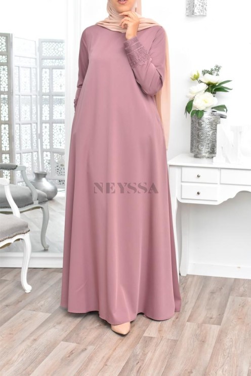 Superbe abaya islamique manches dentelle sans artifice casual