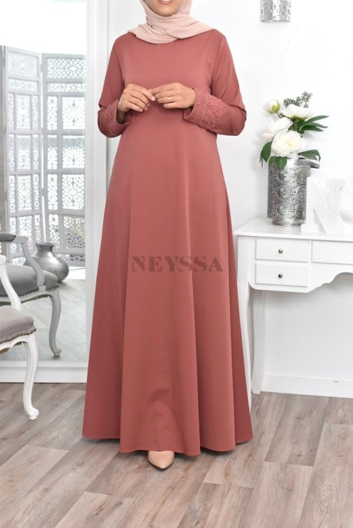 Superbe abaya islamique manches dentelle sans artifice casual