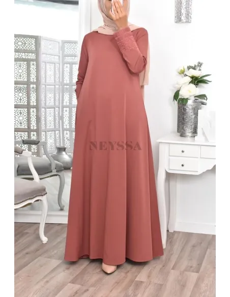 Superbe abaya islamique manches dentelle sans artifice casual