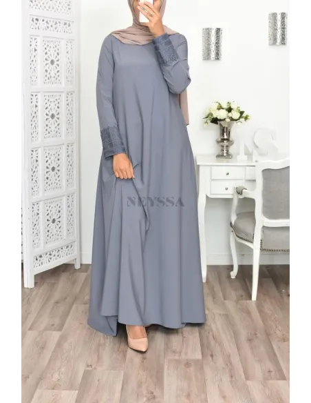 Superbe abaya islamique manches dentelle sans artifice casual