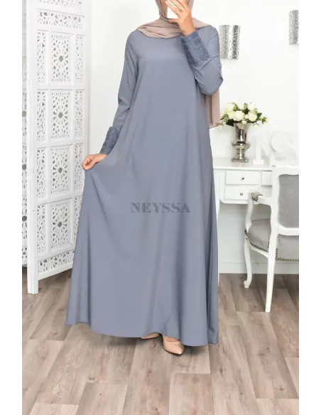 Superbe abaya islamique manches dentelle sans artifice casual