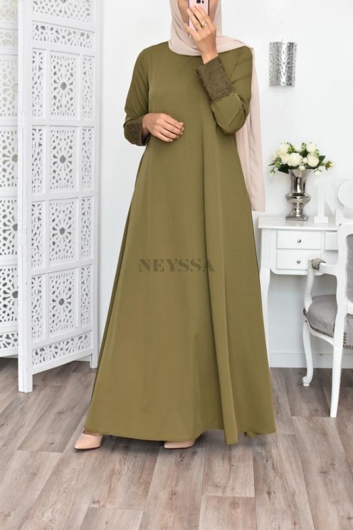 Superbe abaya islamique manches dentelle sans artifice casual