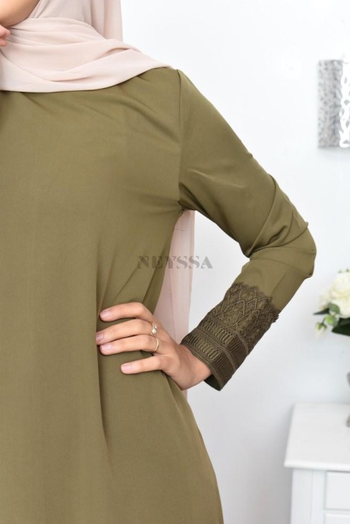 Superbe abaya islamique manches dentelle sans artifice casual