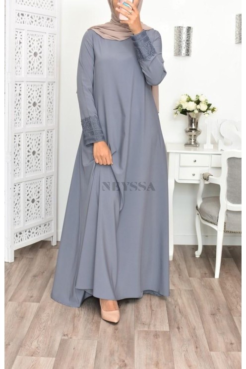 Superbe abaya islamique manches dentelle sans artifice casual