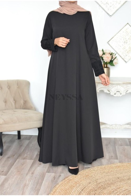 Superbe abaya islamique manches dentelle sans artifice casual