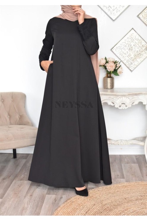 Superbe abaya islamique manches dentelle sans artifice casual