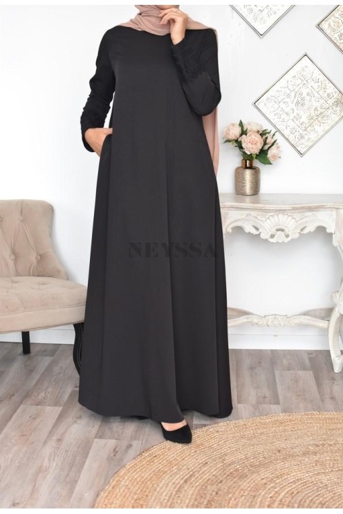 Superbe abaya islamique manches dentelle sans artifice casual