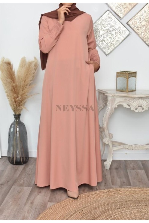 Superbe abaya islamique manches dentelle sans artifice casual