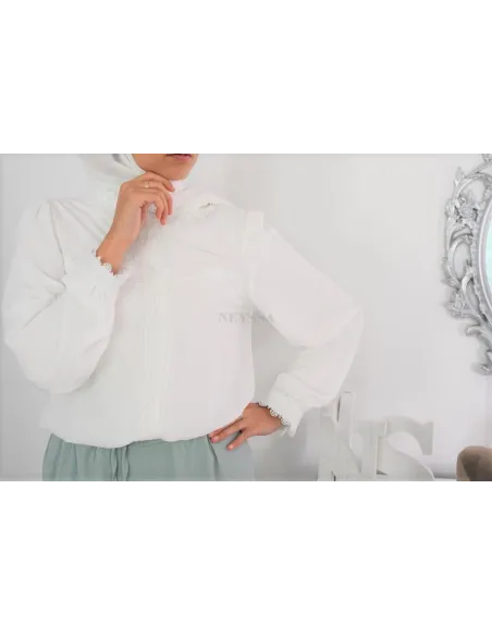 Chemisier en crêpe haut de gamme avec dentelle fine chic moderne