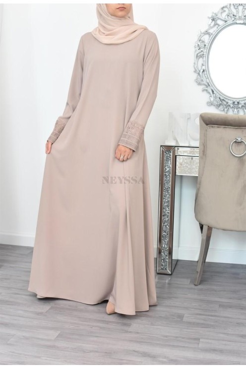 Superbe abaya islamique manches dentelle sans artifice casual