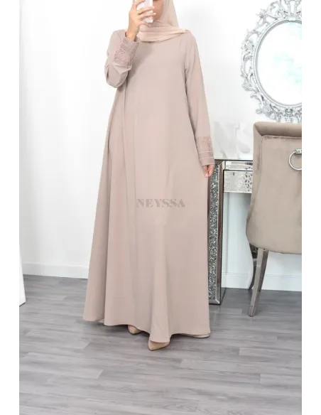 Superbe abaya islamique manches dentelle sans artifice casual