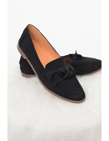 hübsches Paar herbst- und winterfarbene Knüpfmokassins