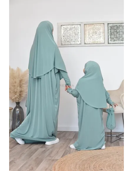 Abaya papillon ample de priere avec hijab intégré au meilleur prix