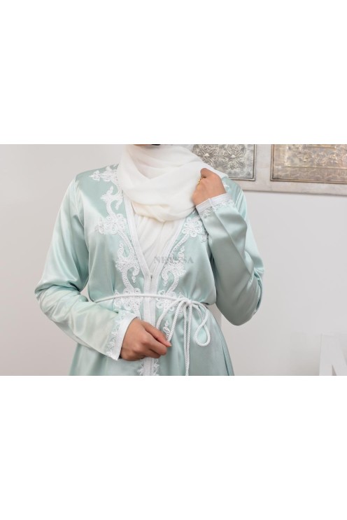 Kimono Caftan brodé sfifa maroccaine coupe droite haute couture satin