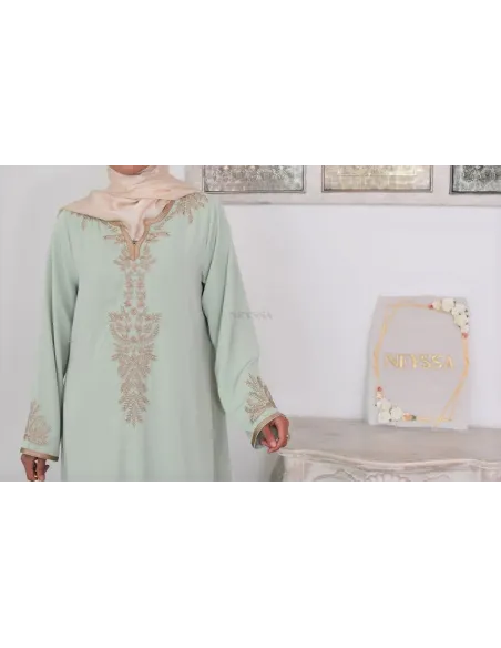 Robe abaya style caftan Marocain avec sfifa pour l'Aïd et les grandes occasions